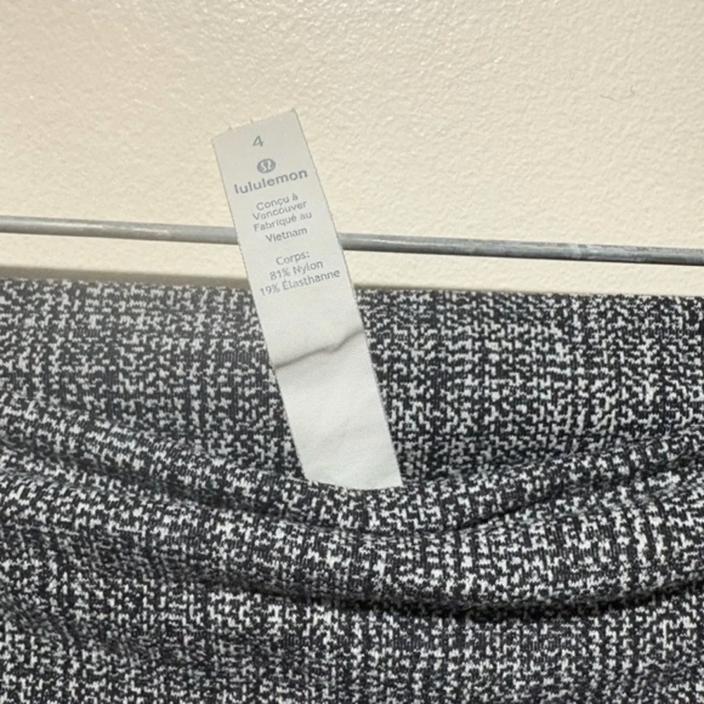 Lululemon Wunder Under High Rise Leggings Size‎ 4 Heather Black Athletic Yoga